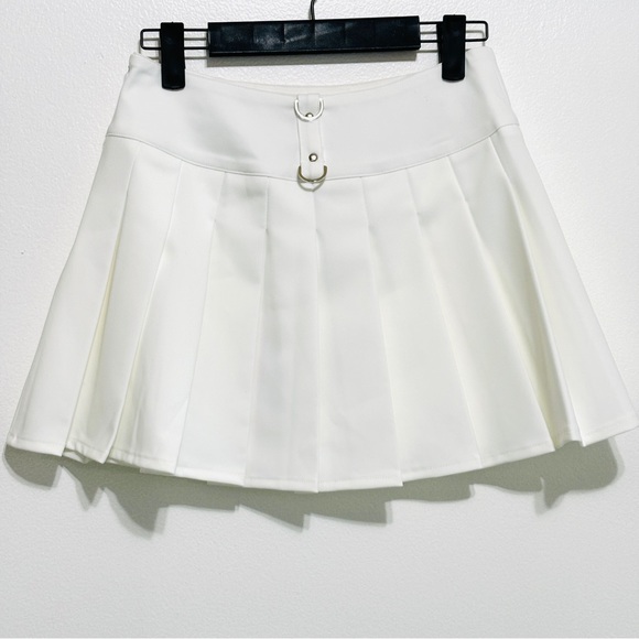 Tiger Mist White Darceys Mini Skirt Sz Small Pleated - Picture 2 of 7